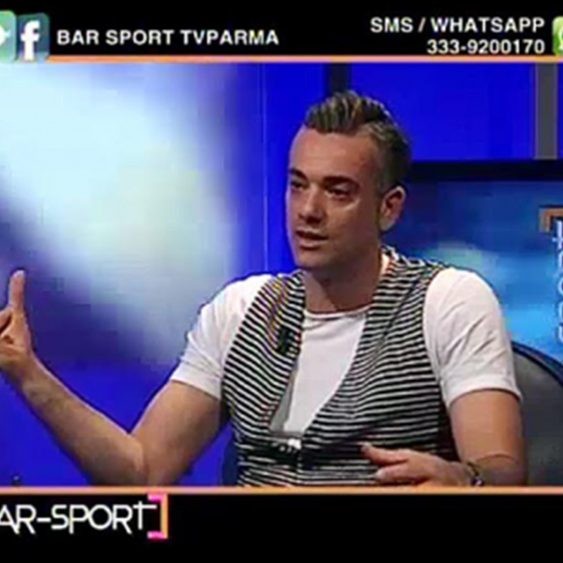 Paolo Amir Tabloni torna a bar sport