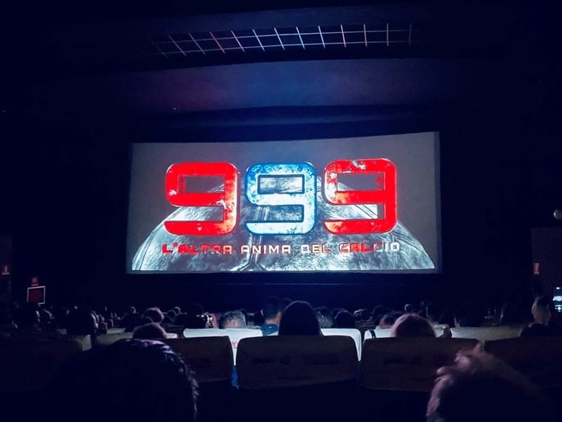 STANDING OVATION ALLA PRIMA DEL FILM